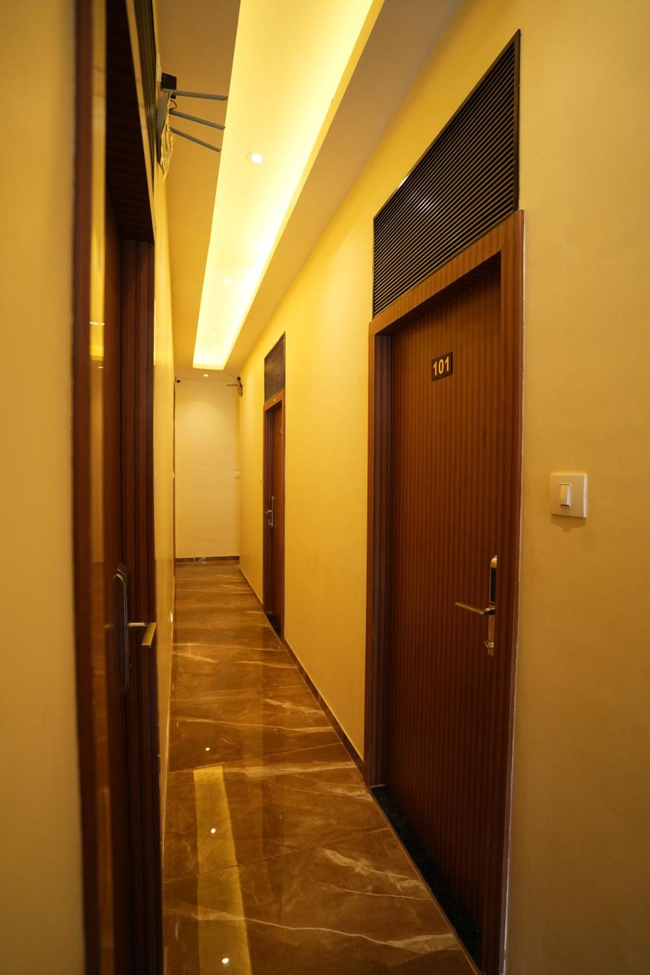 Hotel Boston Bombaj Zewnętrze zdjęcie